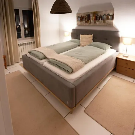 Holiday home With Great Pool Dog Friendly