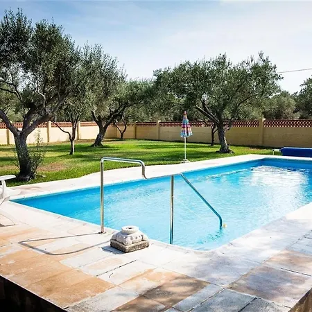 بيت للعطل With Great Pool Dog Friendly *